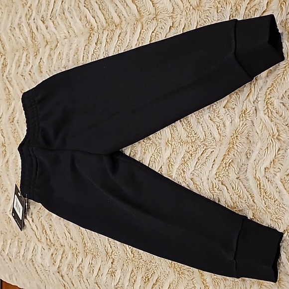 NWT Black and Gold Jordan sweatpants - Picture 7 of 7